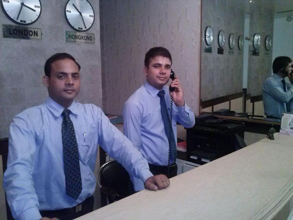 Chanson Grand Westend Delhi  Buitenkant foto